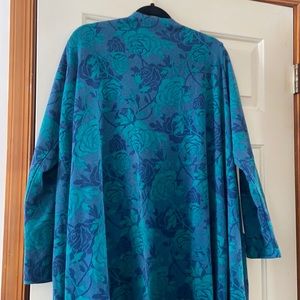LuLaRoe Sarah, Blue Roses